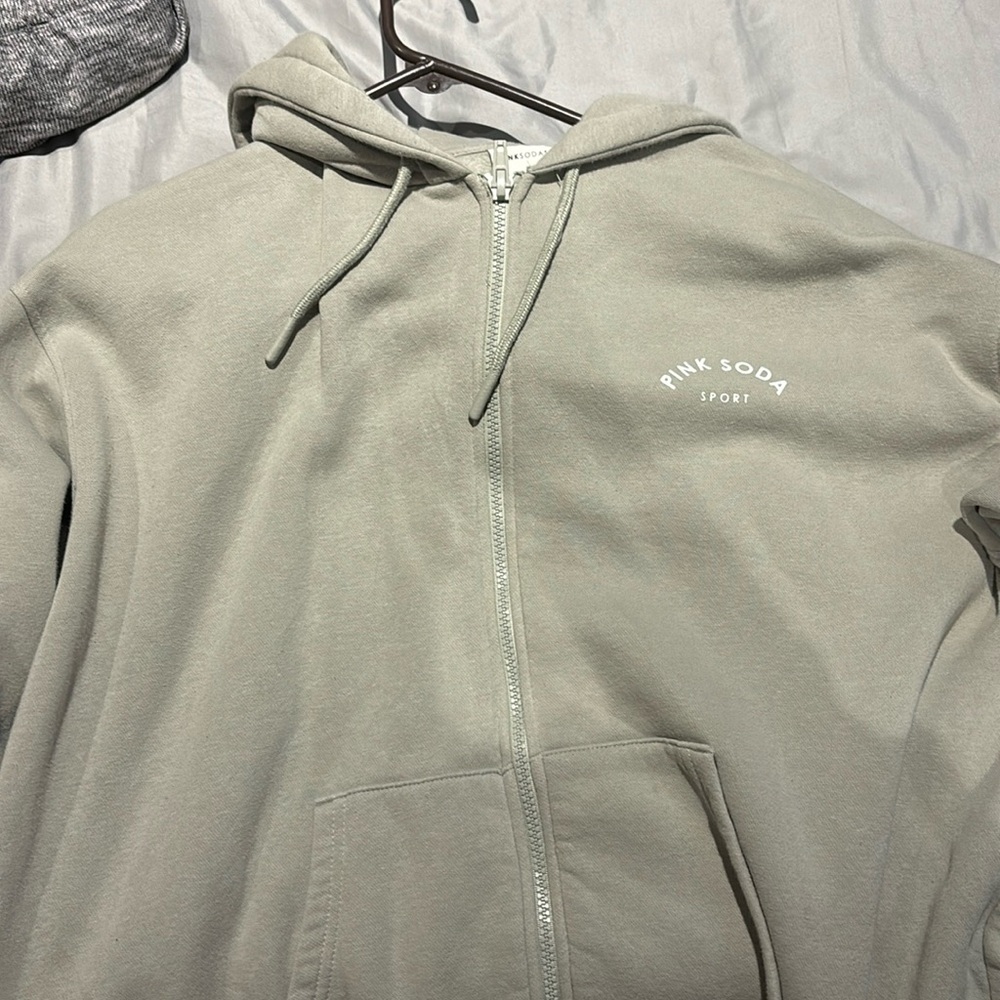 men’s olive/tan zip up hoodie
